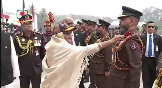 বর্ডারগার্ড বাংলাদেশ পদক পেলেন পত্নীতলা ব্যাটালিয়নের অধিনায়ক হামিদ উদ্দীন